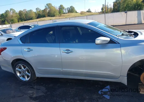 2016 Nissan Altima 2.5 Sv z USA, uszkodzony, nr VIN 1N4AL3APXGC139009